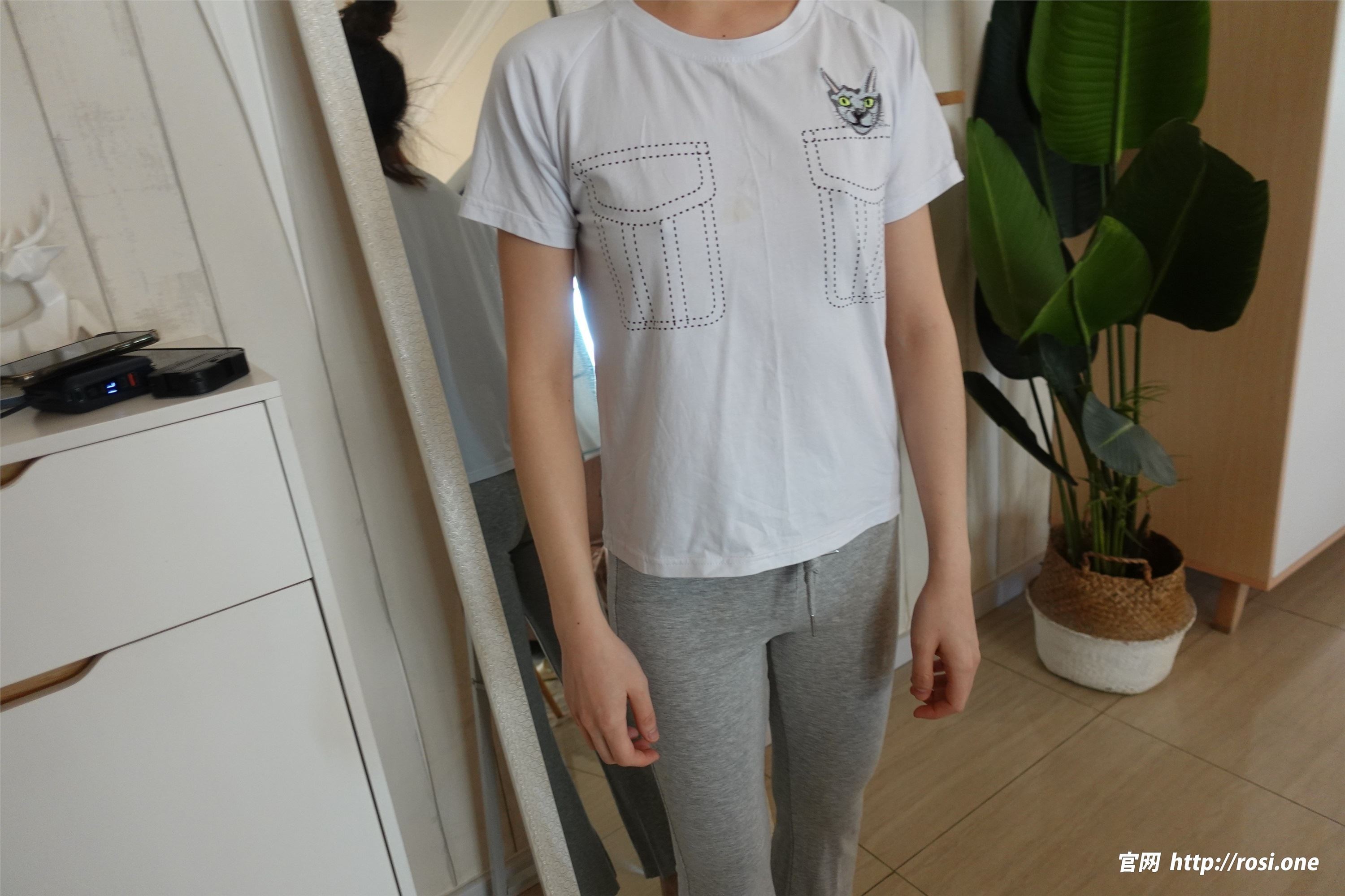 ROSI写真 2023.09.08 NO.4295